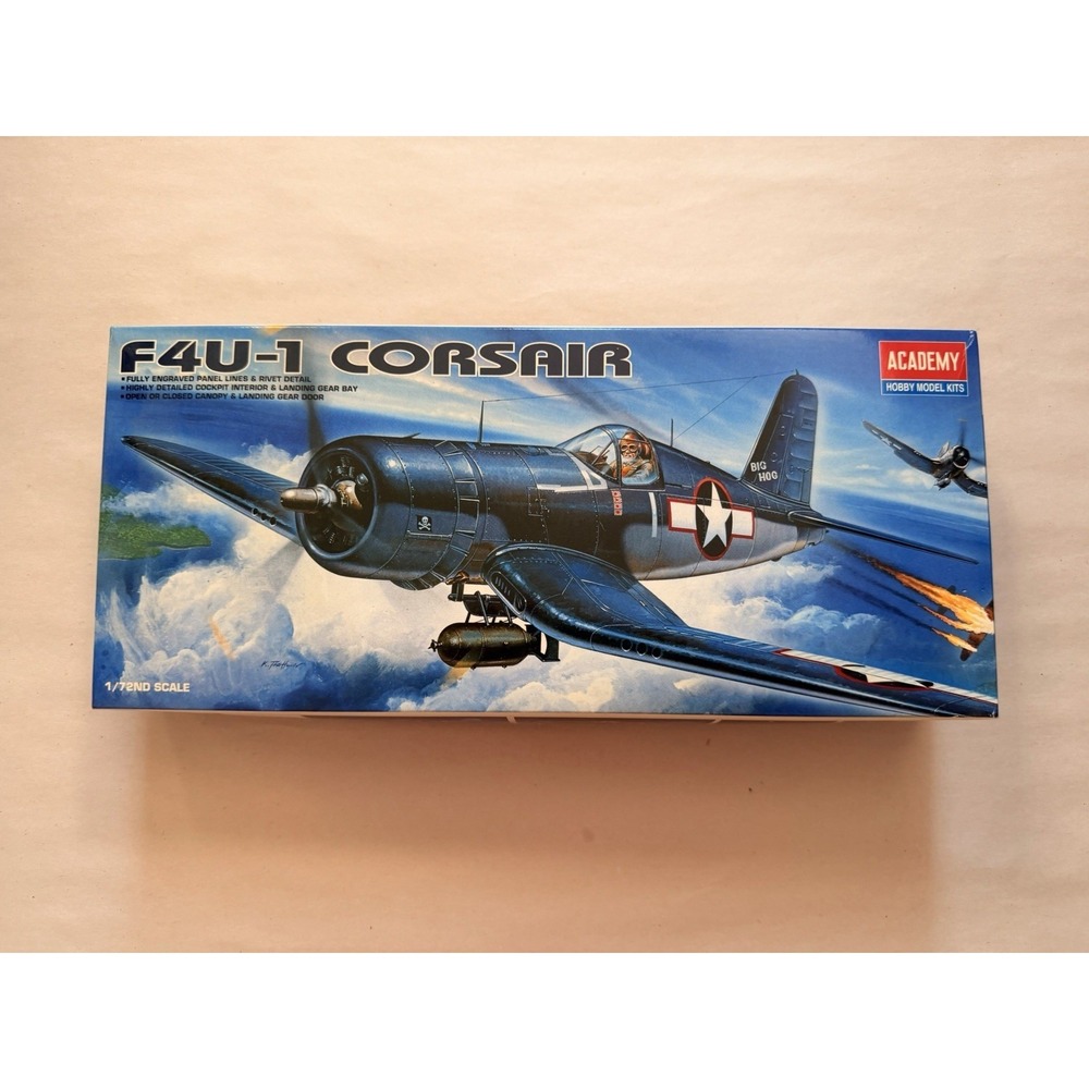 Academy F4U-1 Corsair 1/72 Scale Model Kit 1657 FA159 Open Box
